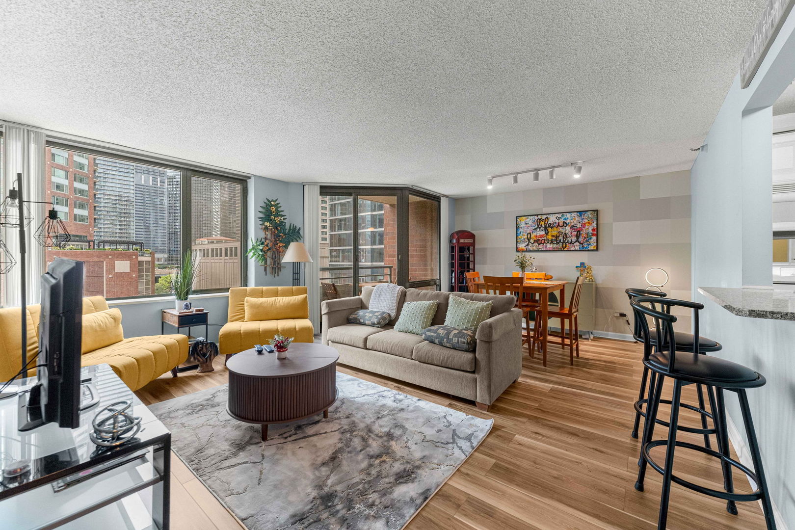 440 N Mcclurg Court Unit: 805