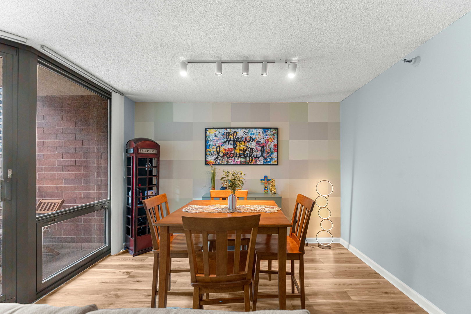 440 N Mcclurg Court Unit: 805
