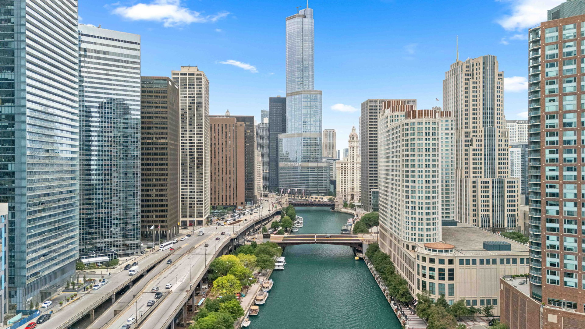 440 N Mcclurg Court Unit: 805