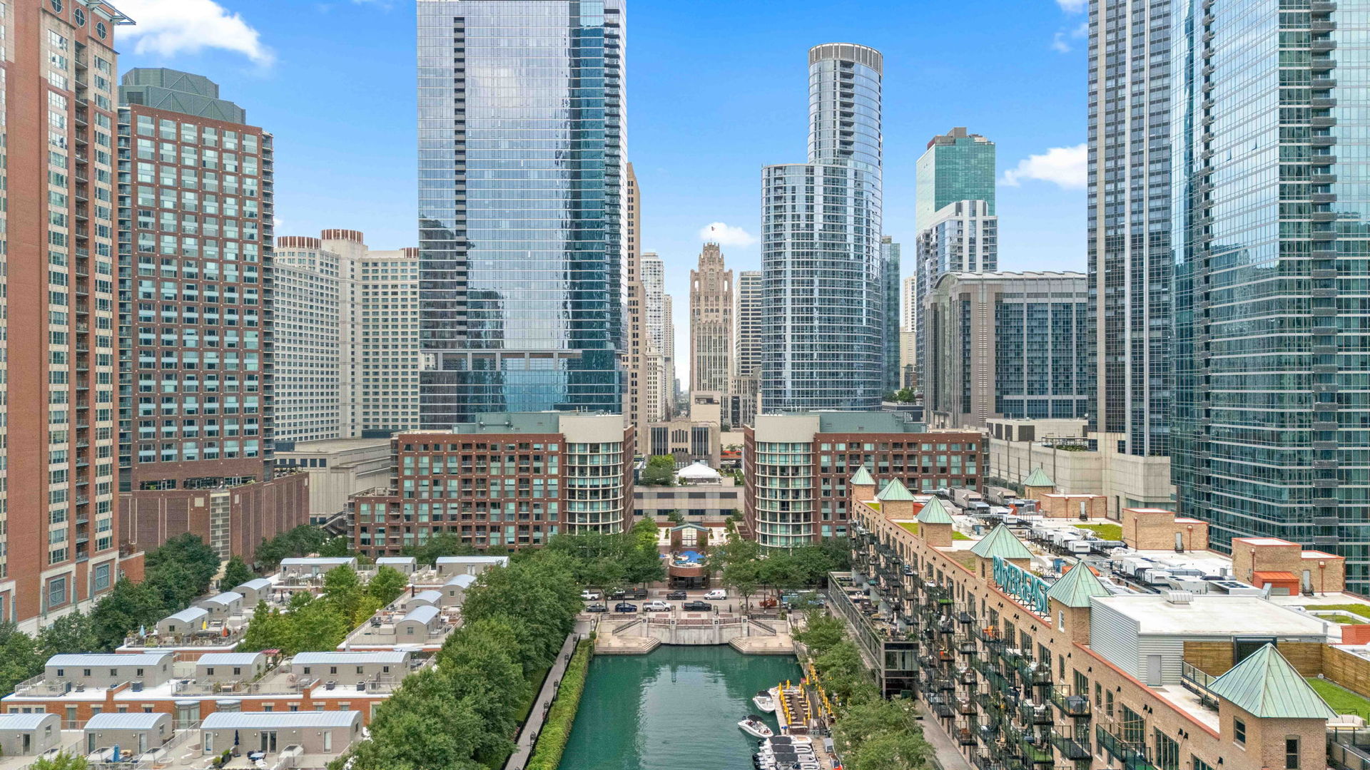 440 N Mcclurg Court Unit: 805