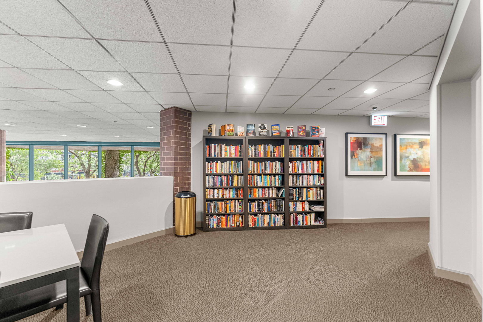 440 N Mcclurg Court Unit: 805