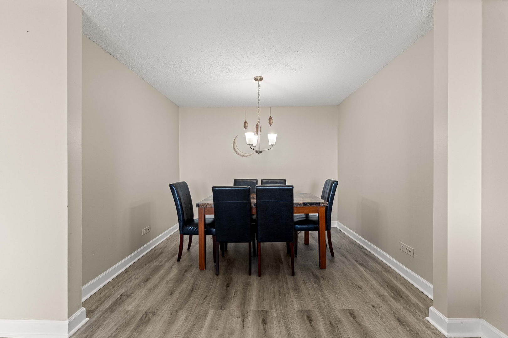 2000 Saint Regis Drive Unit: 7D