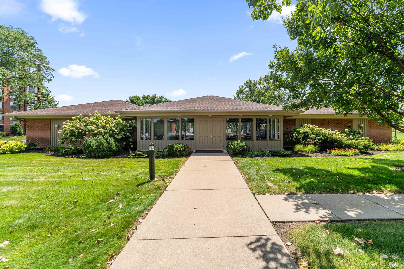 2000 Saint Regis Drive Unit: 7D