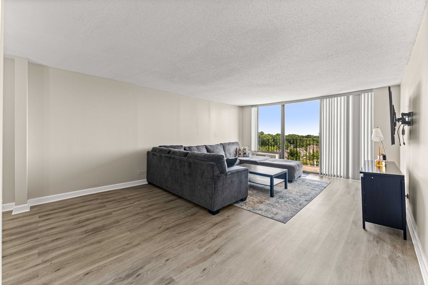 2000 Saint Regis Drive Unit: 7D