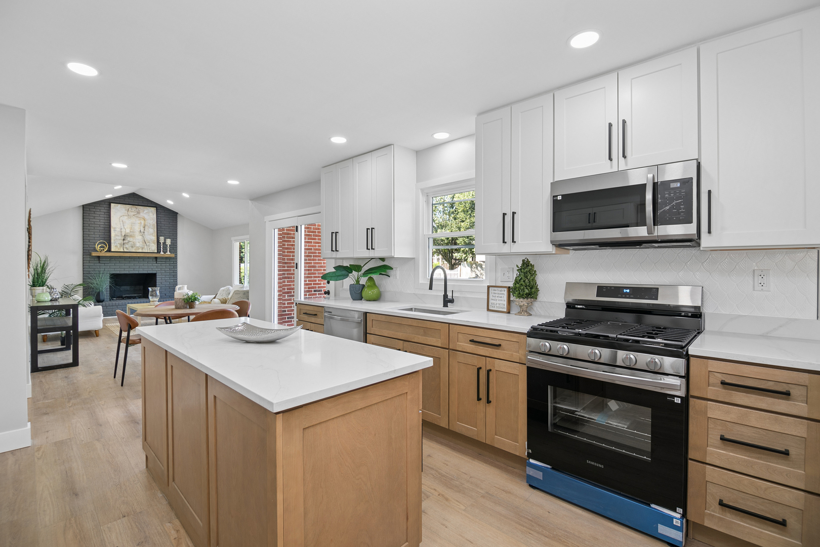 1413 Delmar Drive