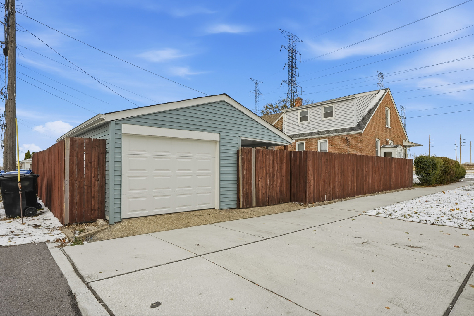11056 S State Line Road