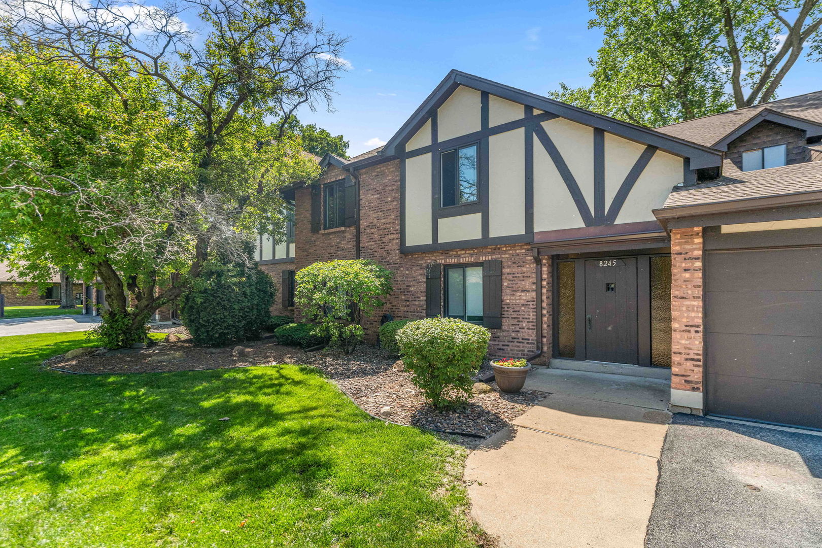 8245 Poplar Lane Unit: 5B