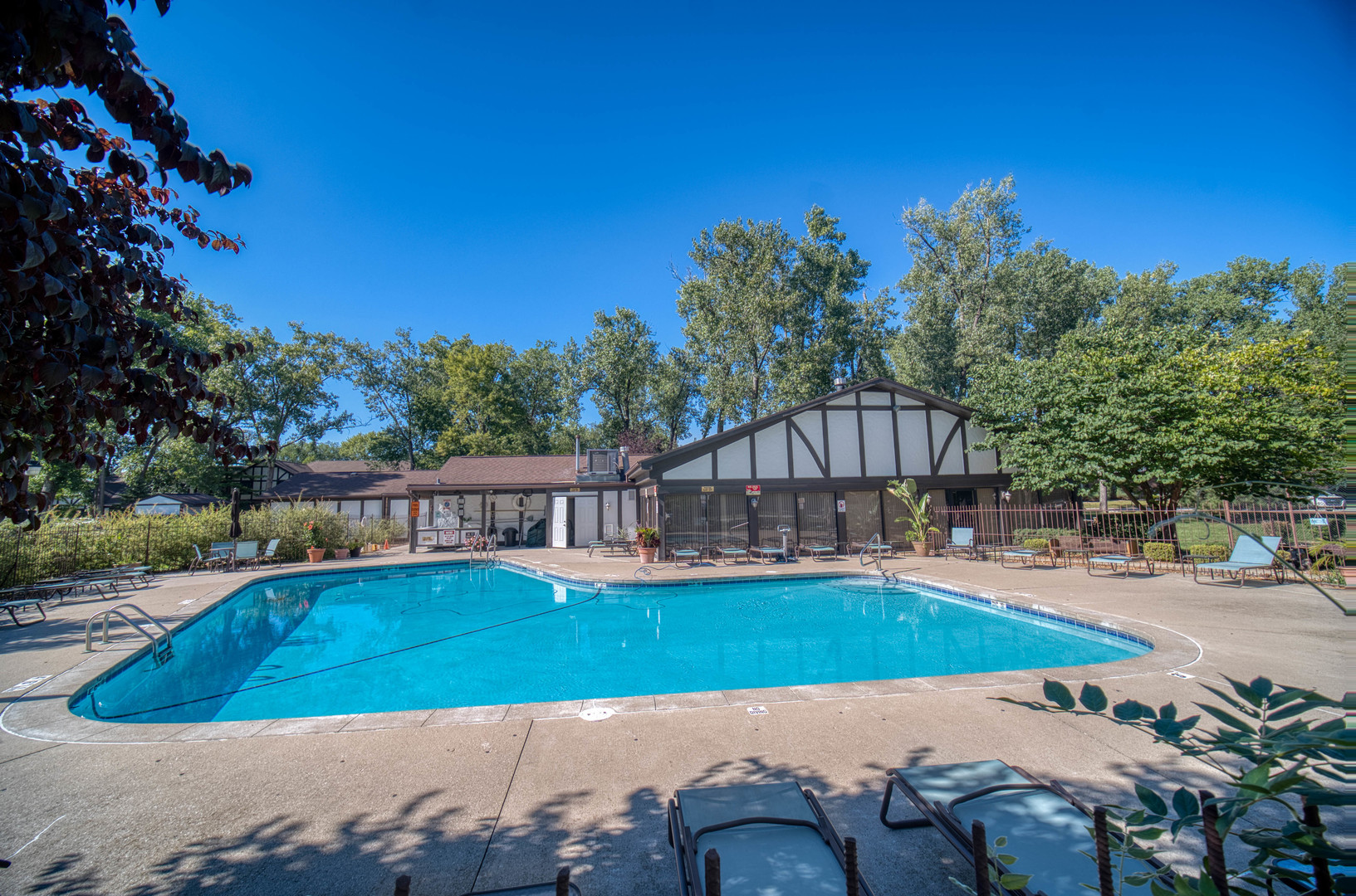 8245 Poplar Lane Unit: 5B