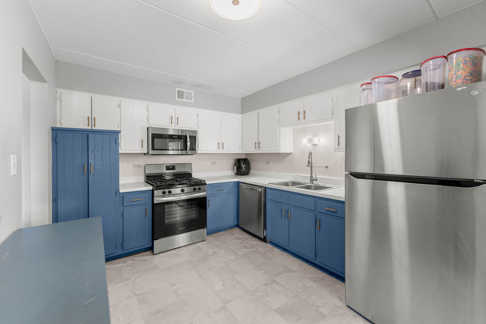8804 W 140th Street Unit: 2C