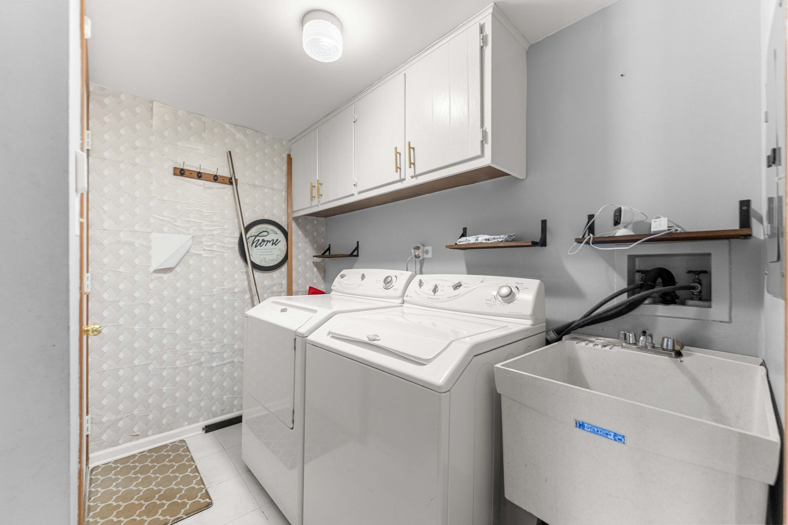 8804 W 140th Street Unit: 2C