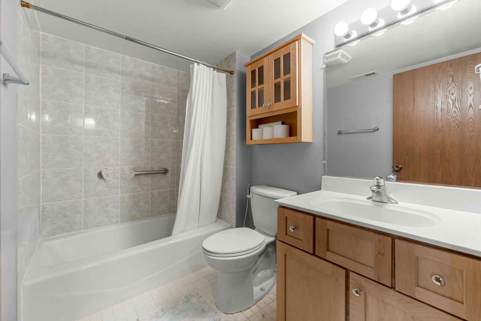 8804 W 140th Street Unit: 2C
