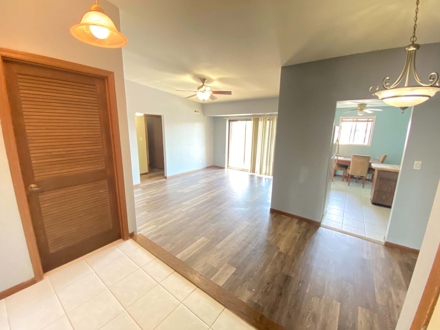 13933 LARAMIE Avenue Unit: 217