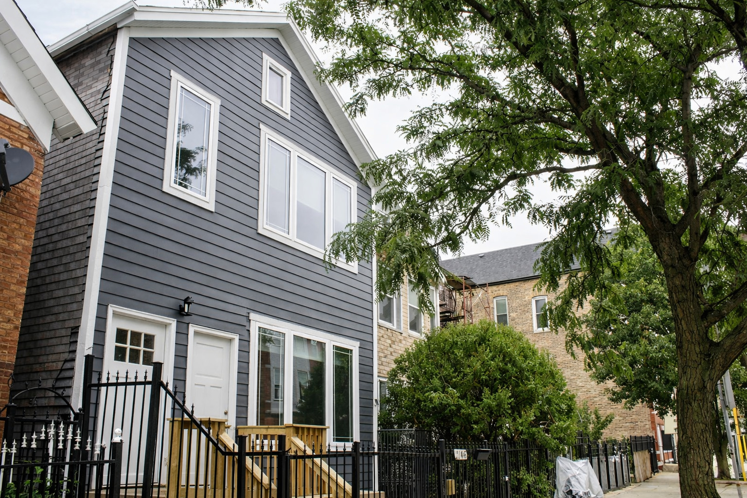 2146 W 21 Street Unit: 1