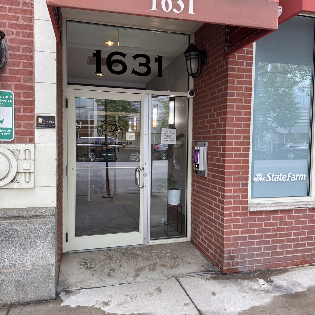 1631 S Michigan Avenue Unit: 402