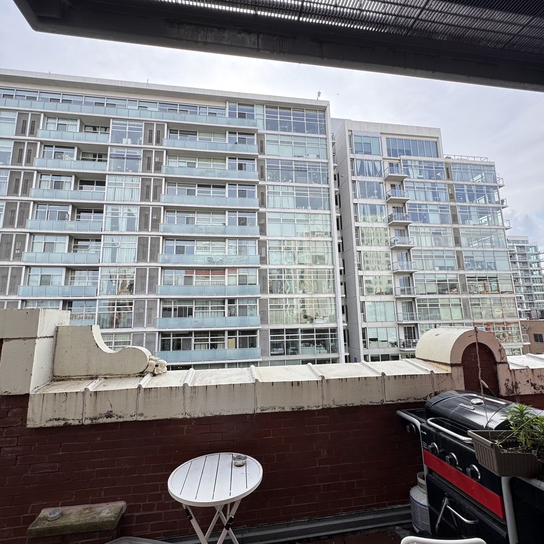 1631 S Michigan Avenue Unit: 402