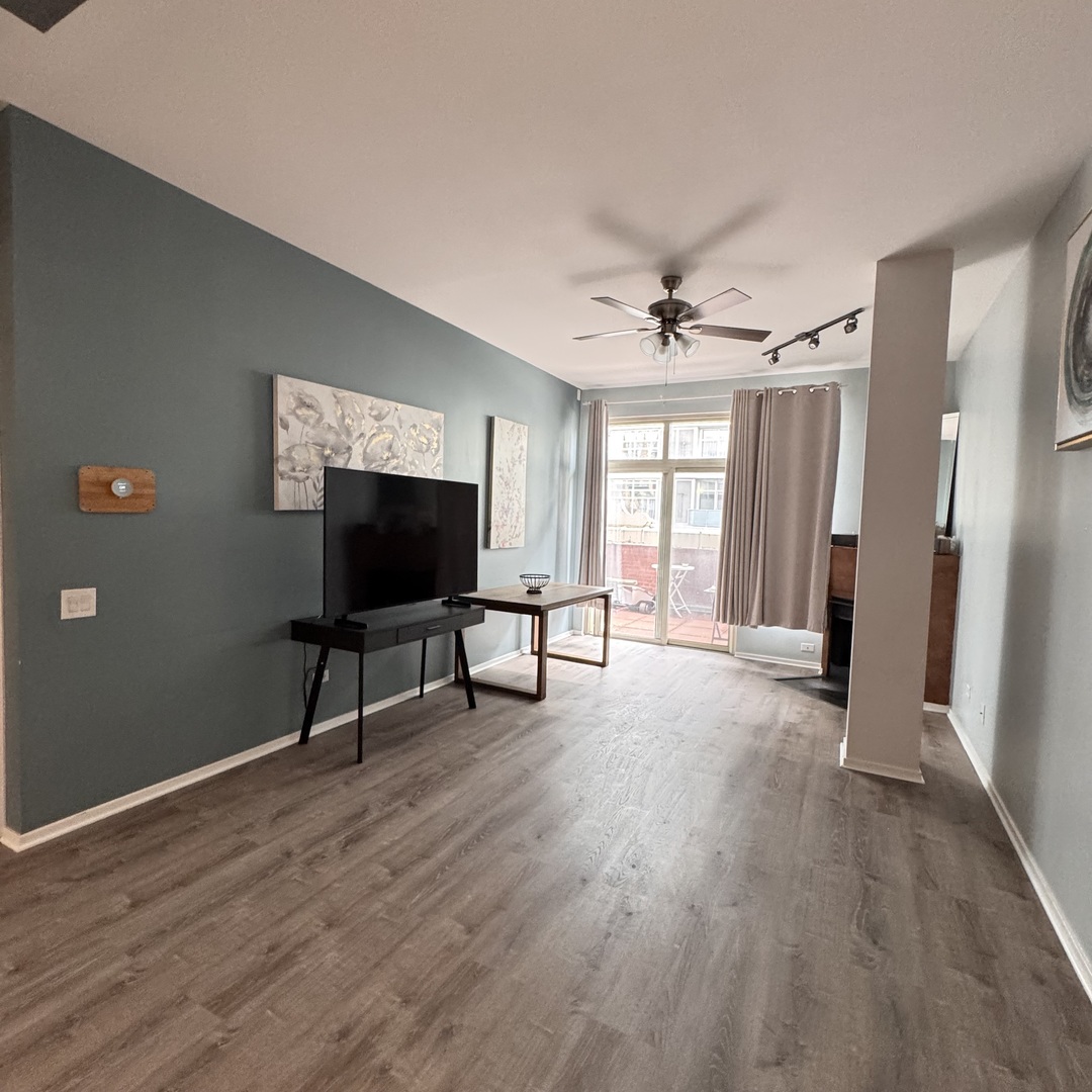 1631 S Michigan Avenue Unit: 402