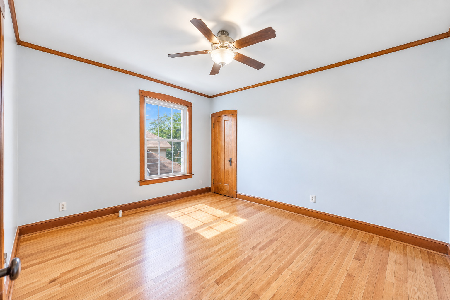 2950 N Lavergne Avenue Unit: 2
