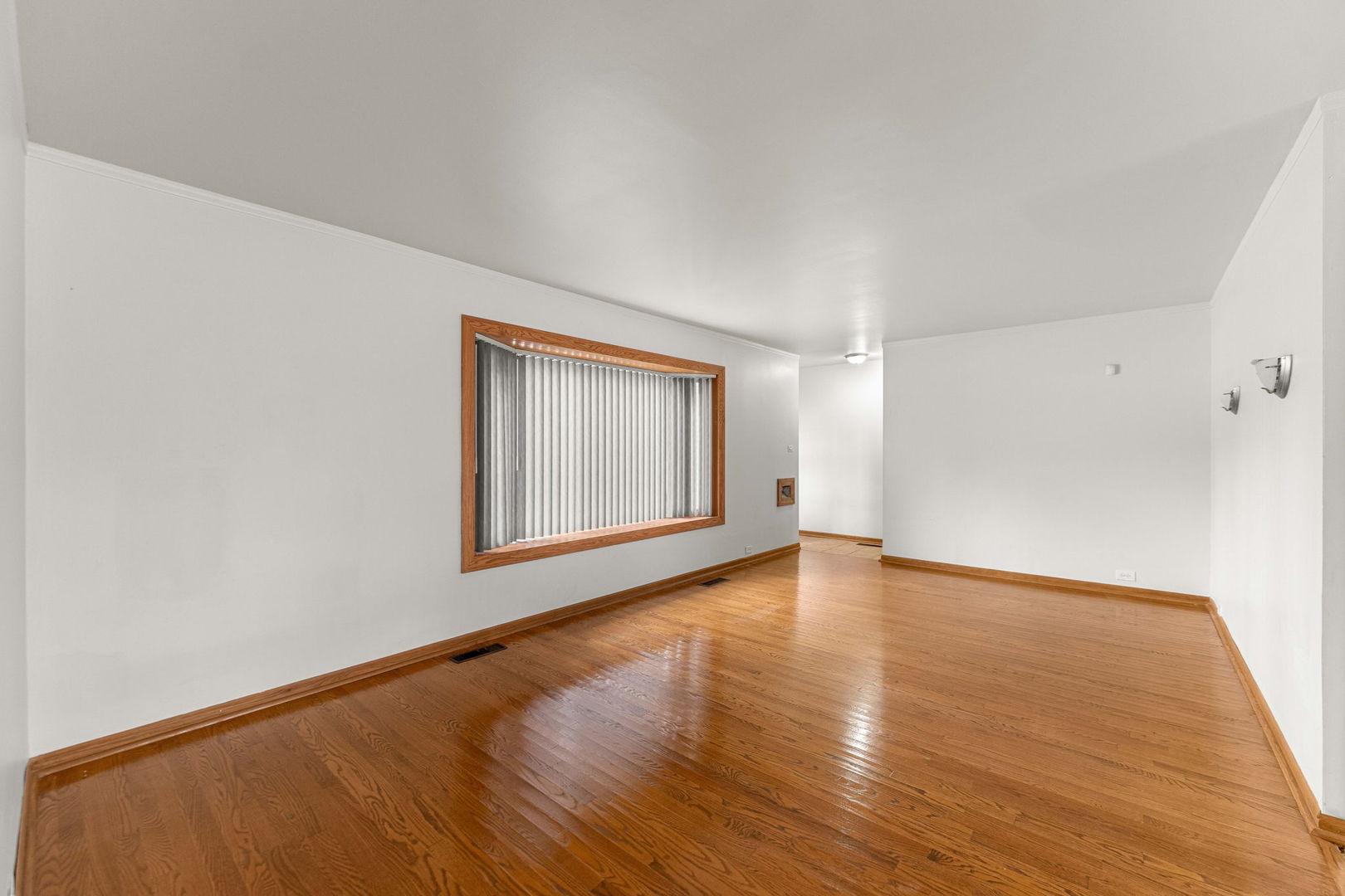 369 Waverly Street