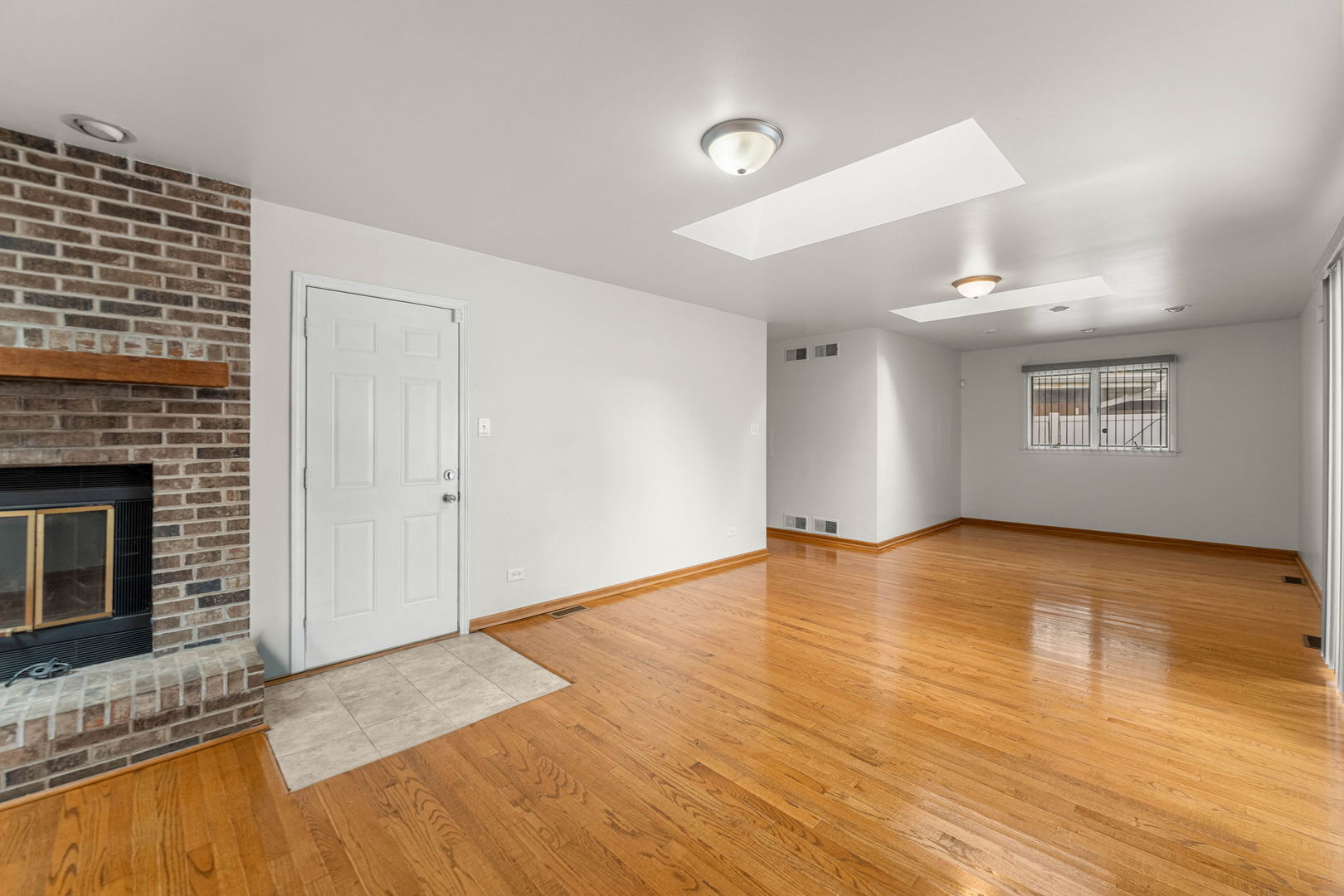 369 Waverly Street