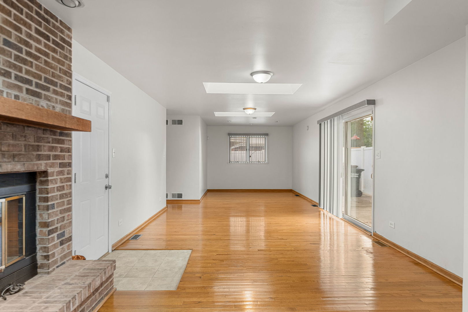 369 Waverly Street