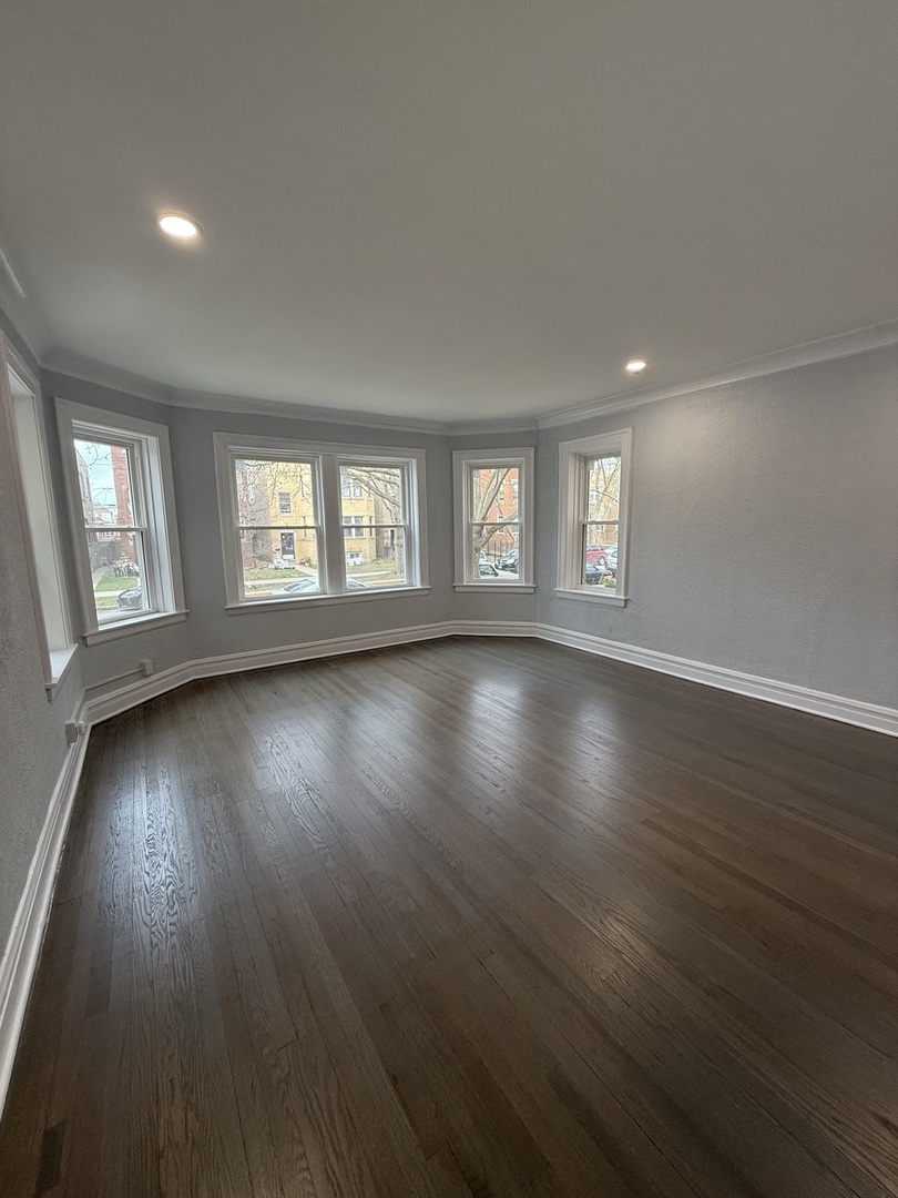 2827 W Lunt Avenue Unit: 1