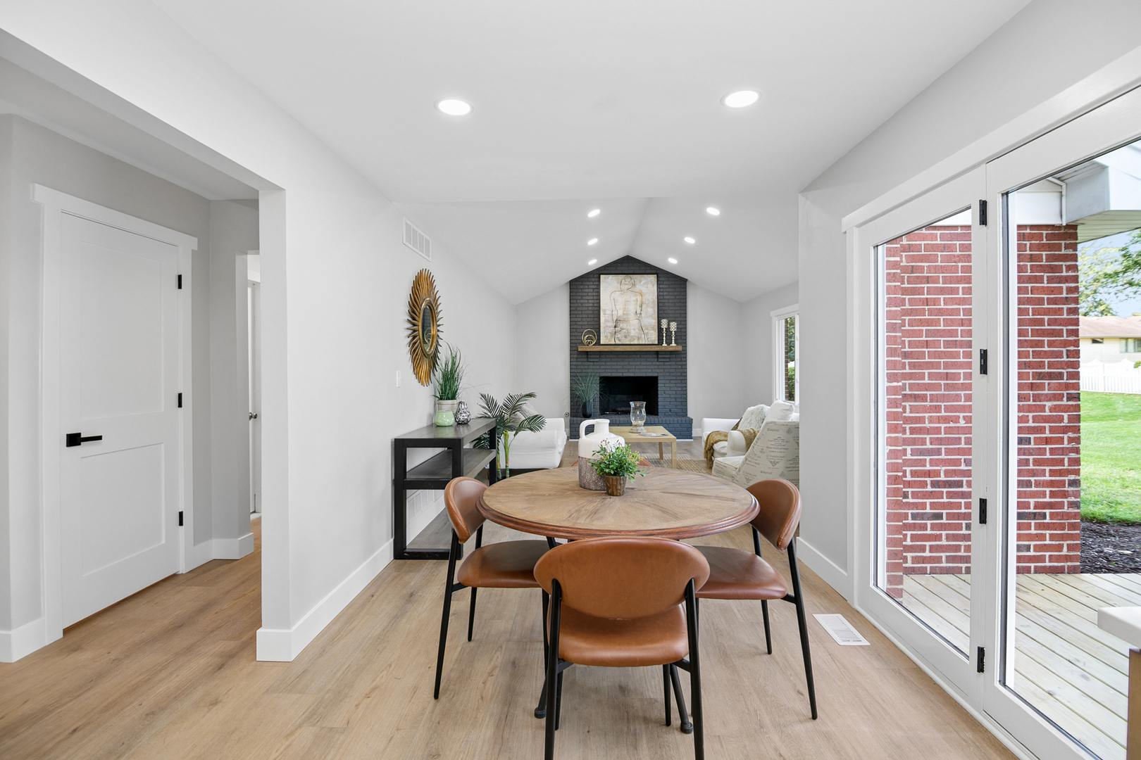 1413 Delmar Drive