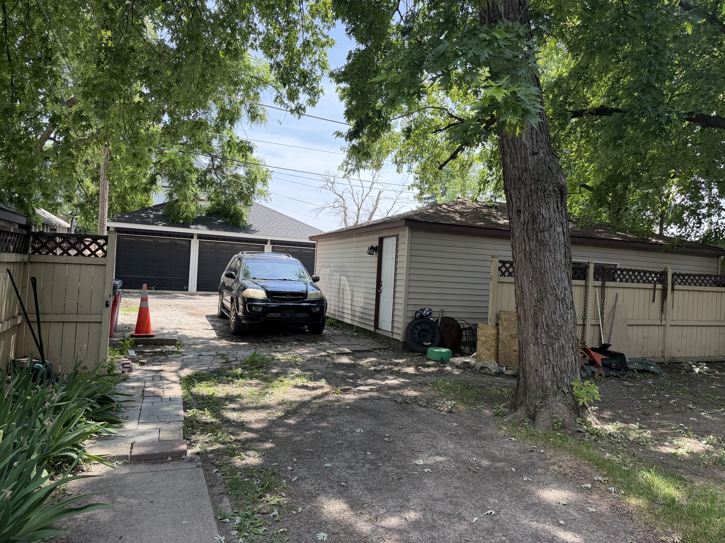 209 S 19th Avenue
