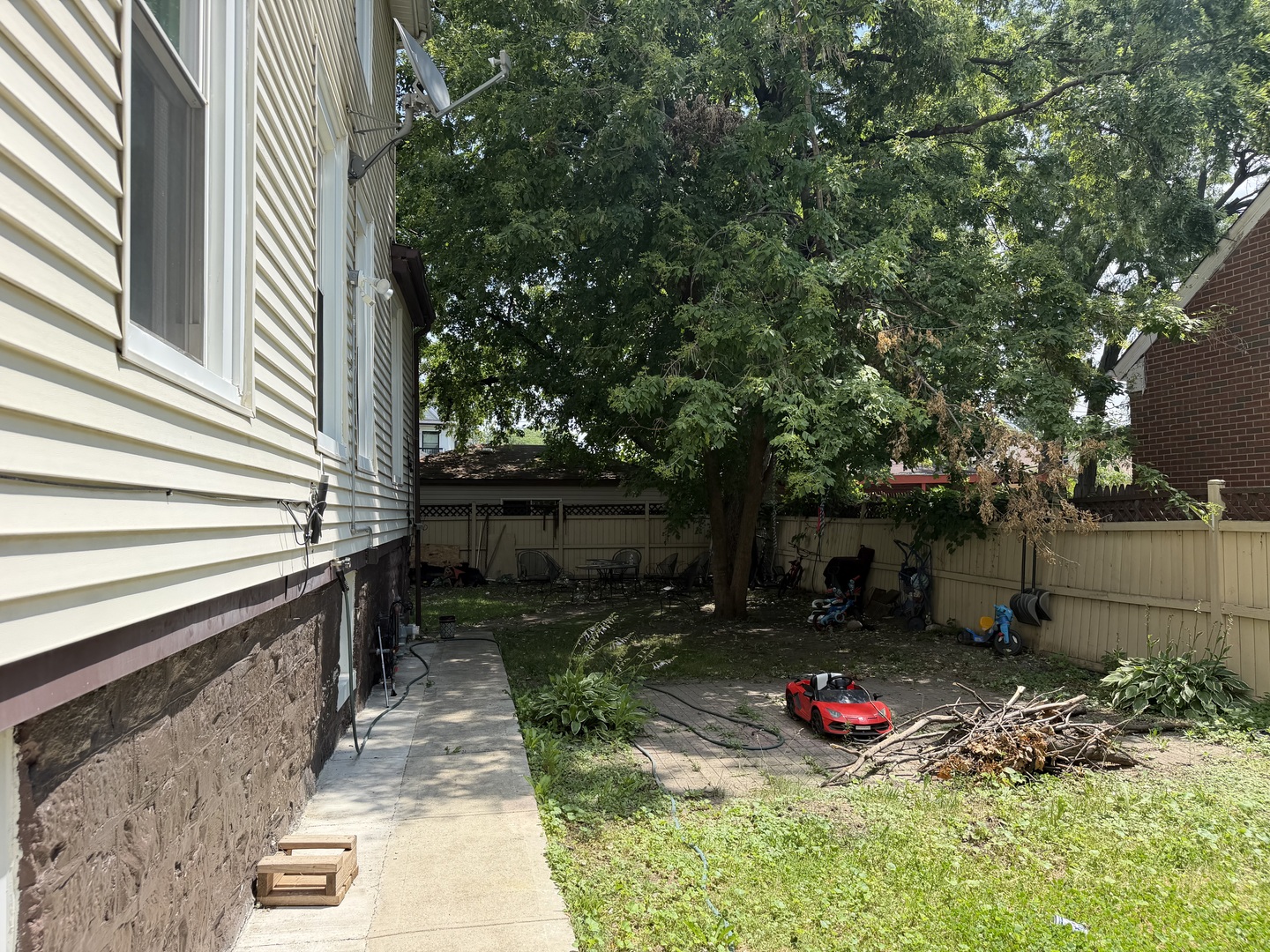 209 S 19th Avenue
