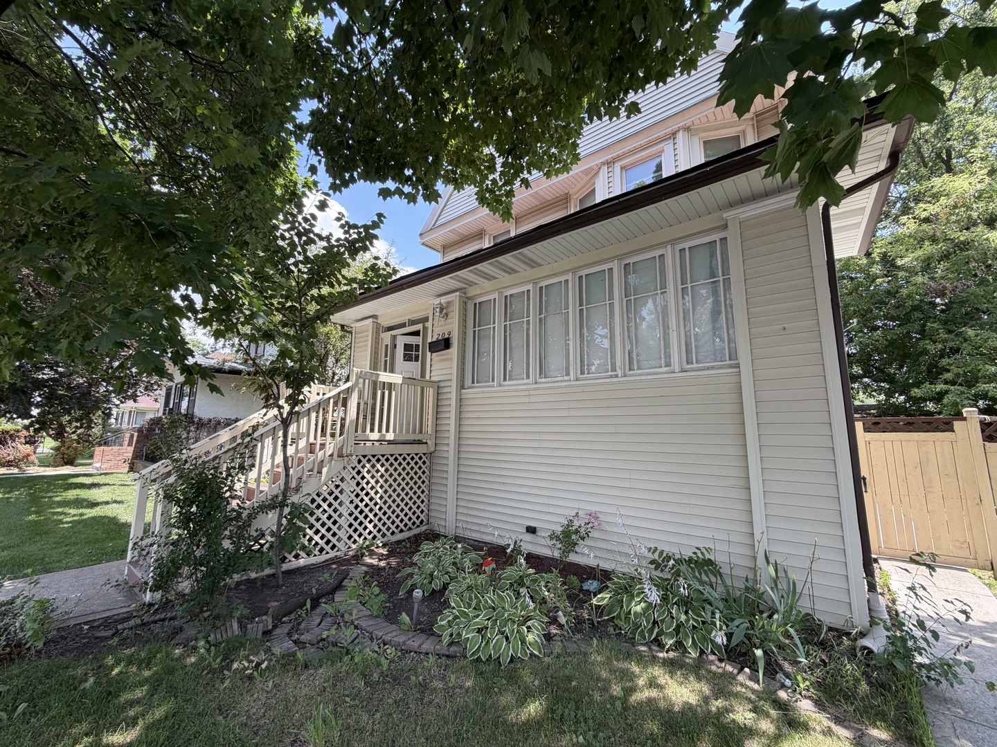 209 S 19th Avenue