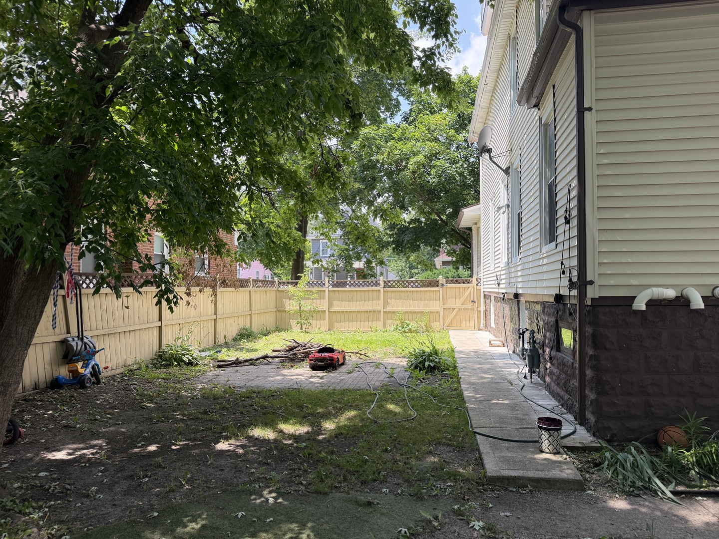 209 S 19th Avenue