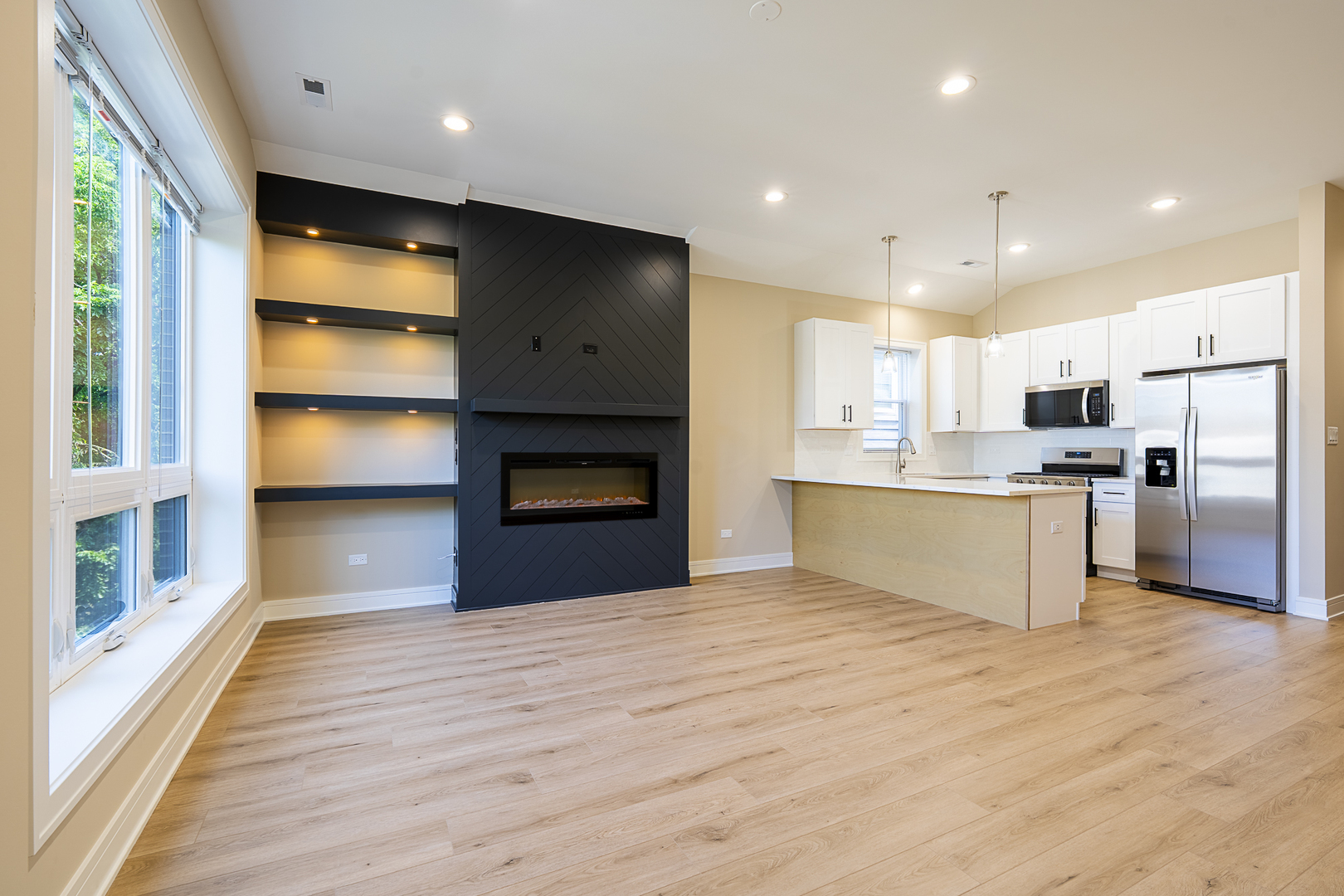 6621 S Drexel Avenue