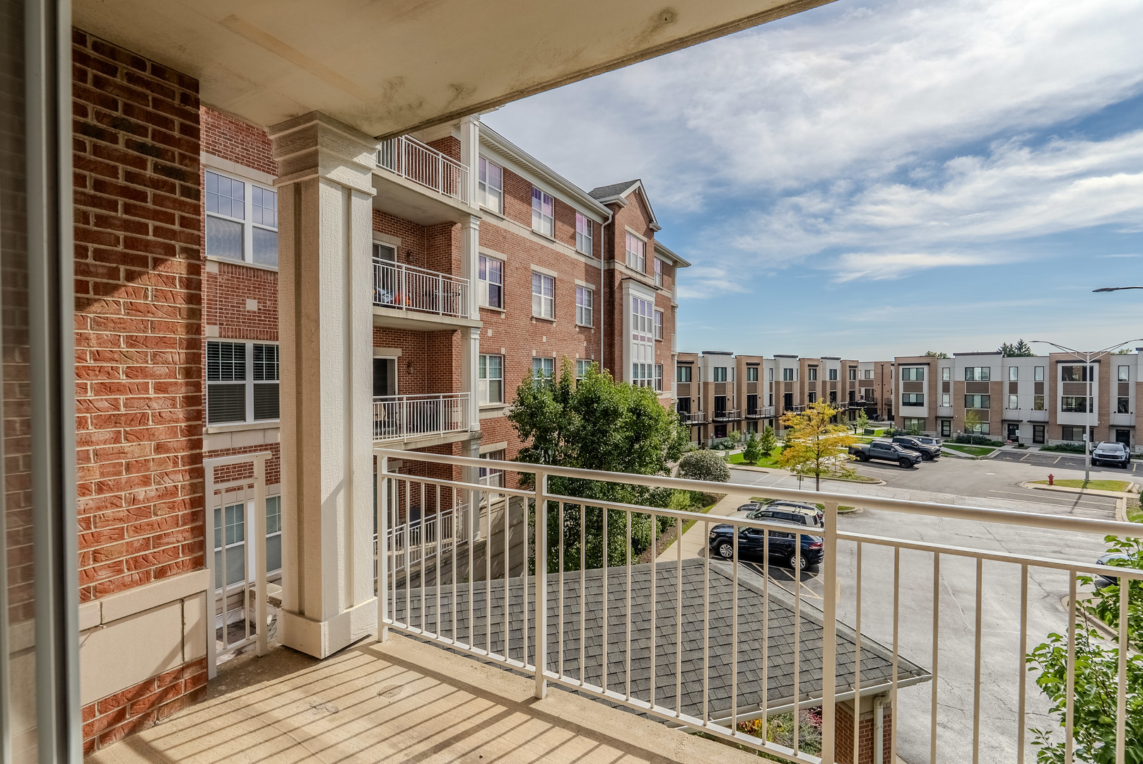 153 Pointe Drive Unit: 2201