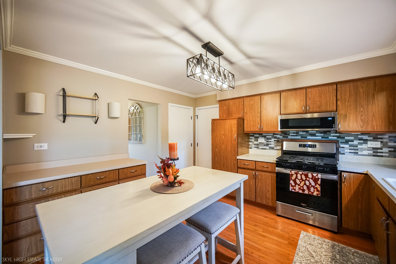 427 Glenys Drive