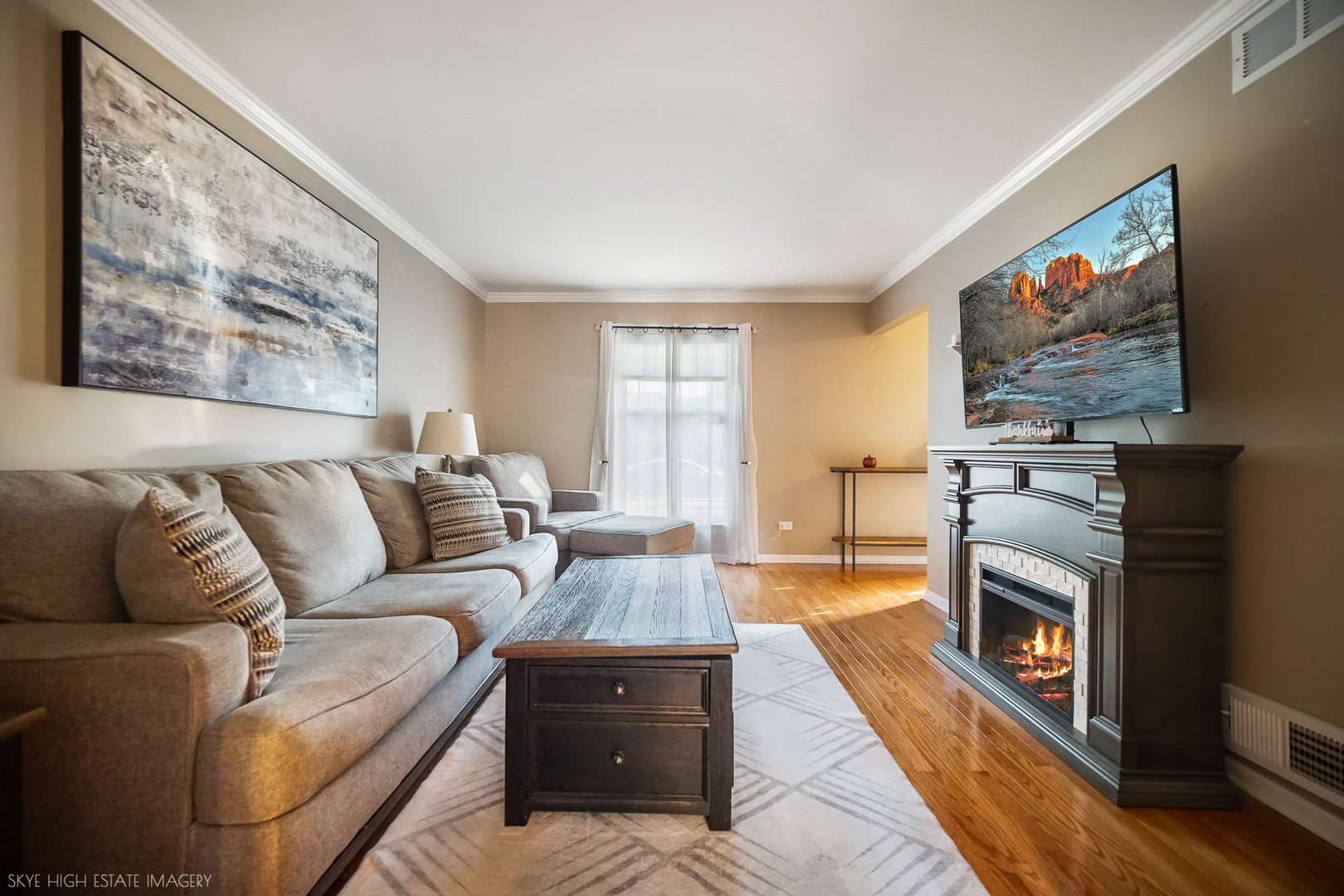 427 Glenys Drive