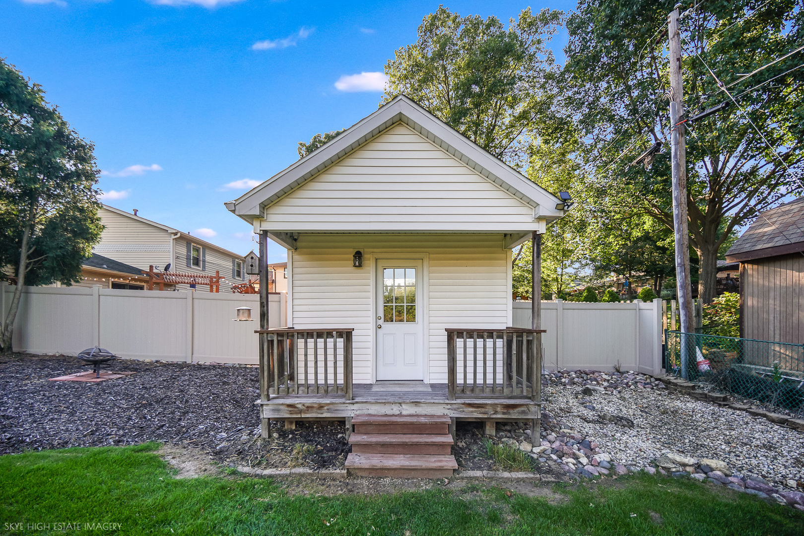 427 Glenys Drive
