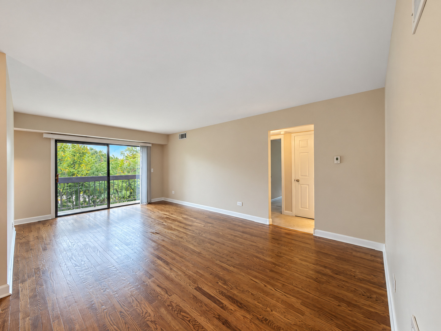 6820 Joliet Road Unit: 9