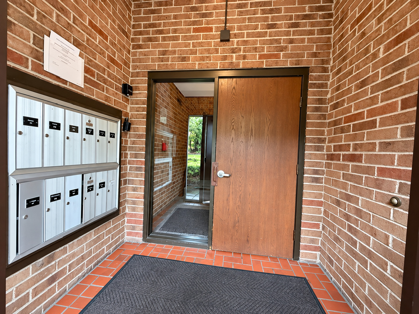 6820 Joliet Road Unit: 9