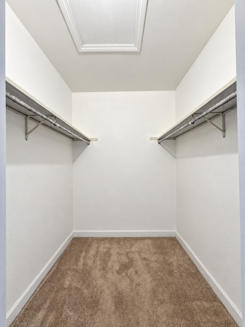 6820 Joliet Road Unit: 9
