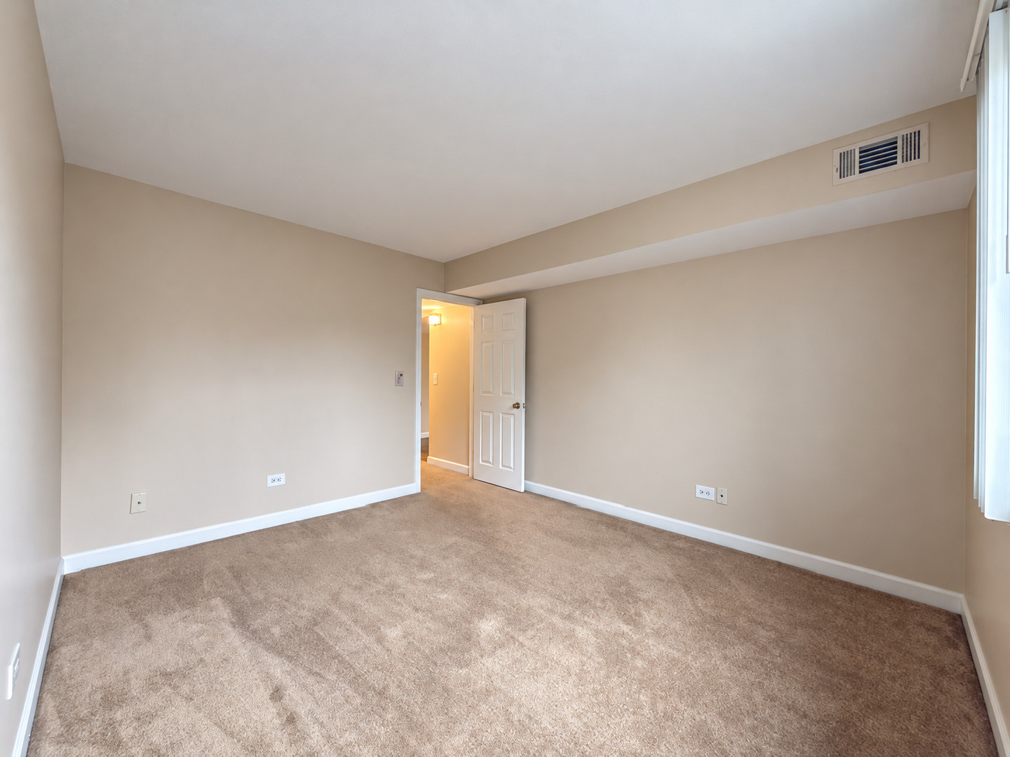 6820 Joliet Road Unit: 9