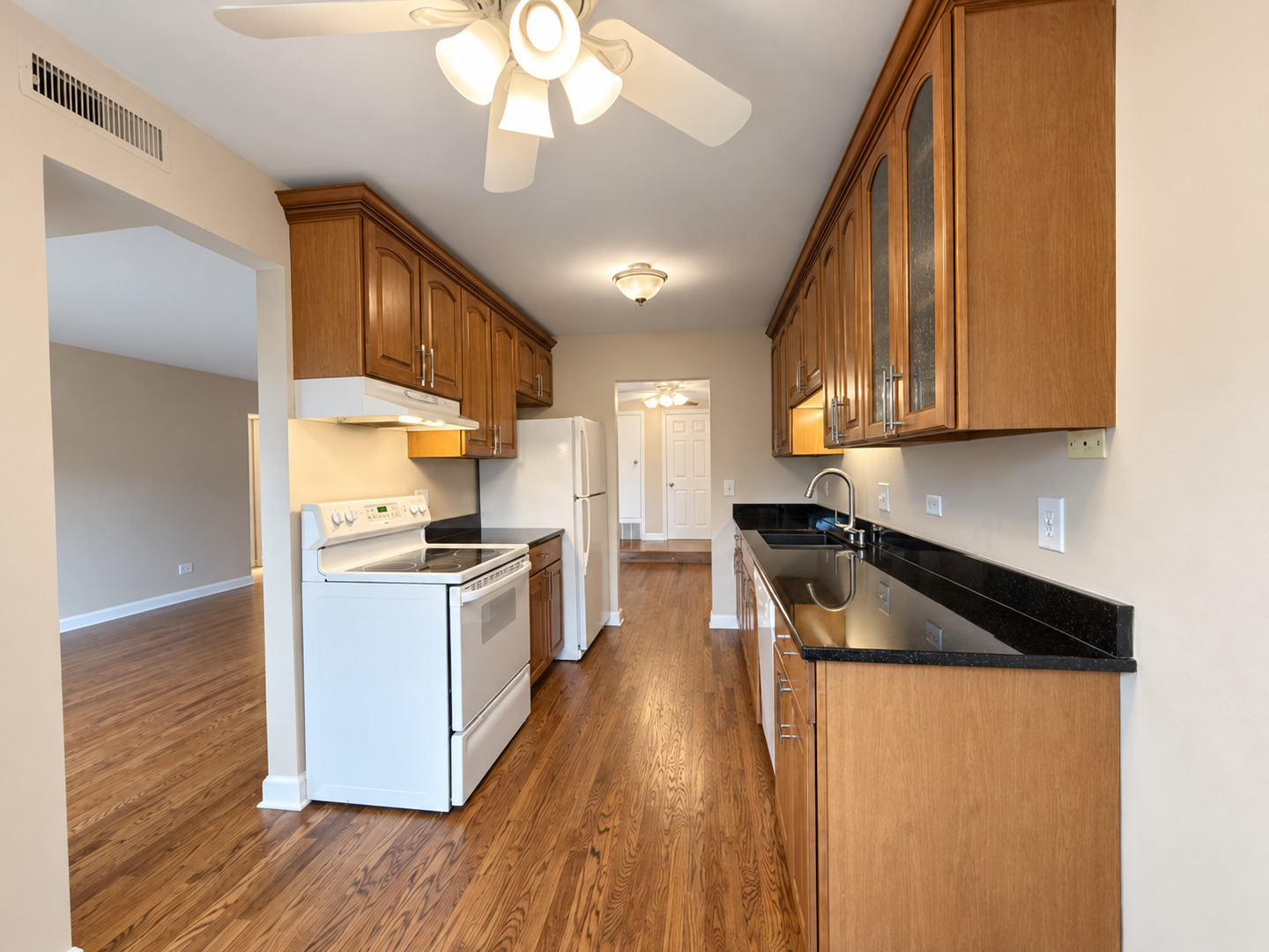 6820 Joliet Road Unit: 9