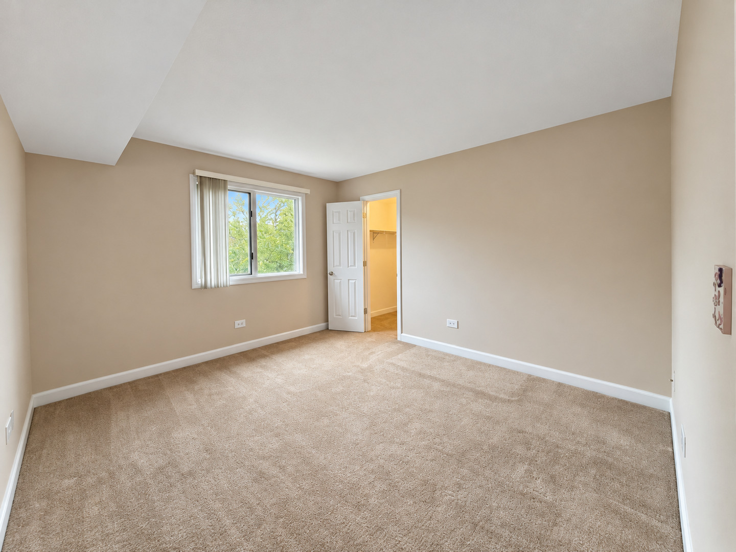 6820 Joliet Road Unit: 9