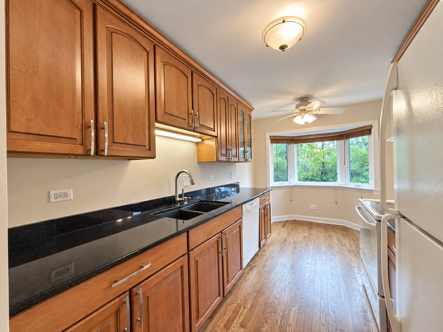 6820 Joliet Road Unit: 9