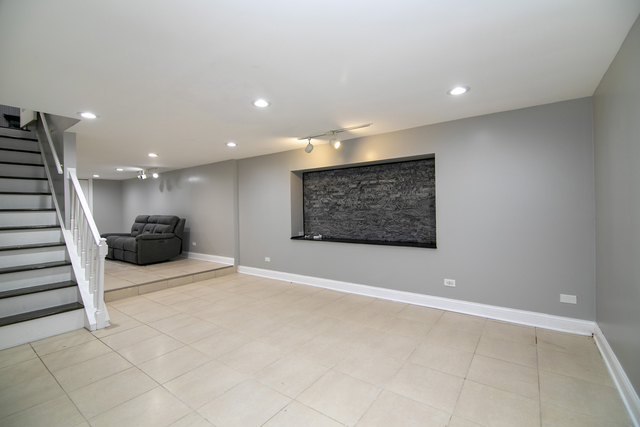 8021 W 91st Street
