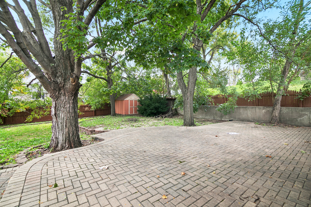 8021 W 91st Street