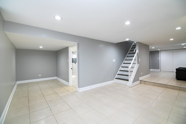 8021 W 91st Street