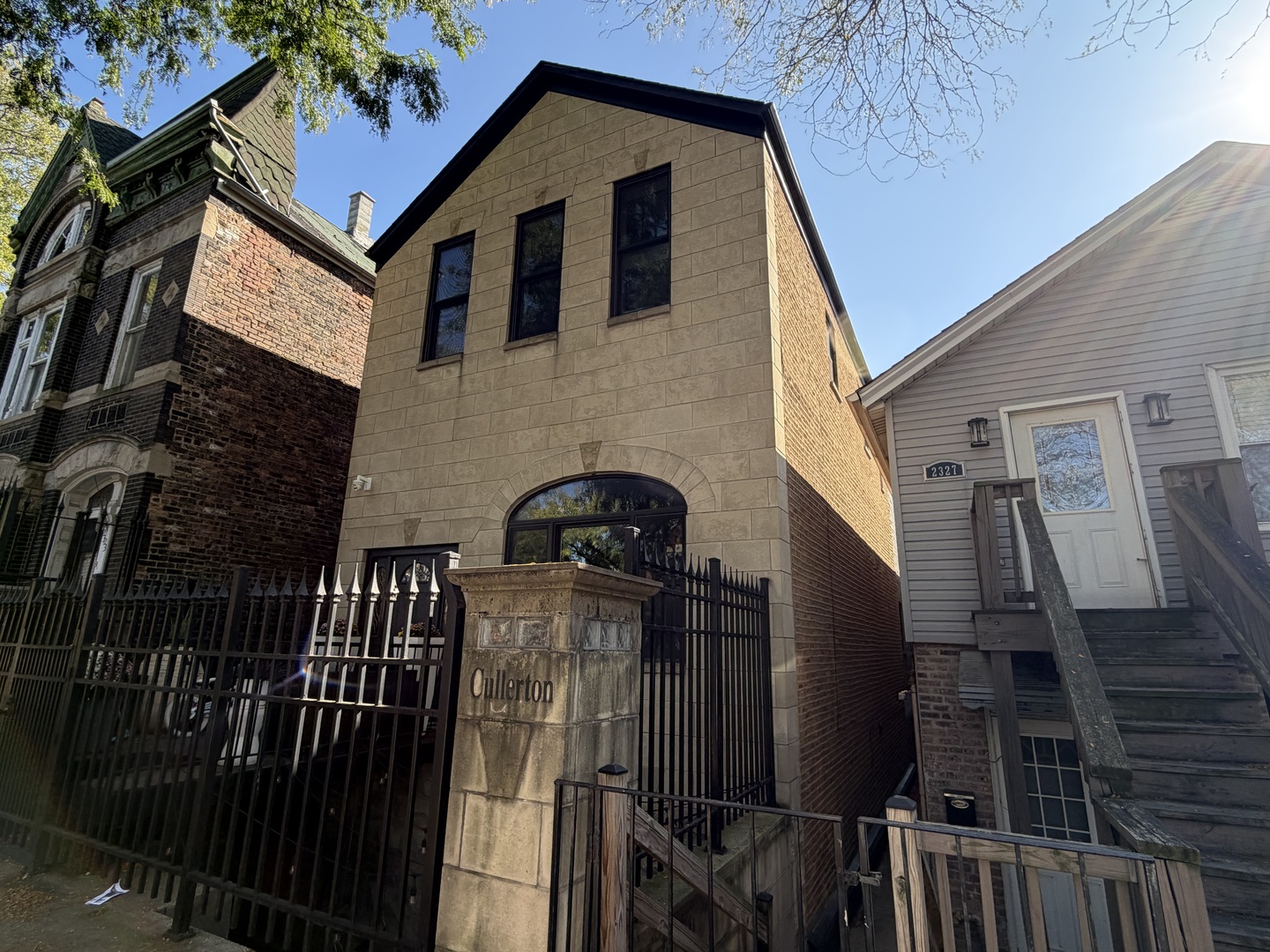 2325 W Cullerton Street