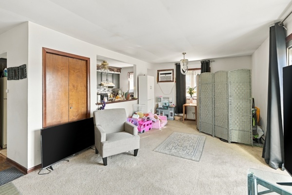 18707 Burnham Avenue