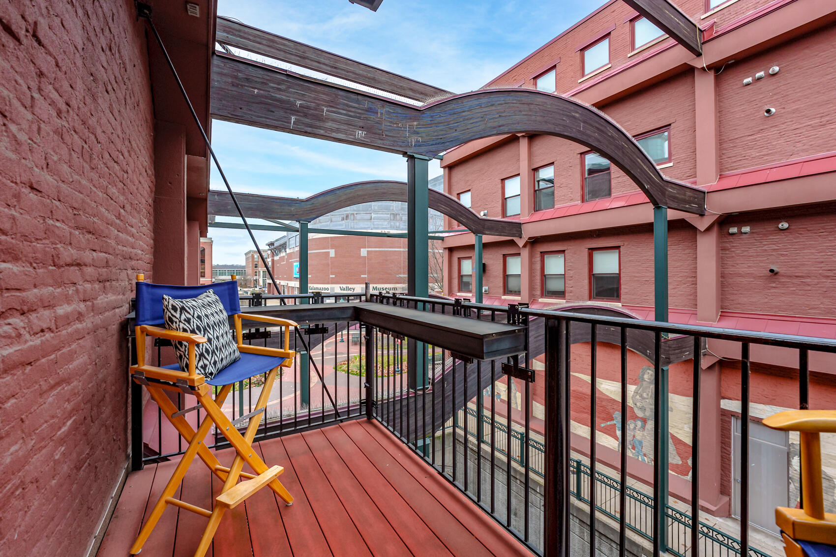 222 N Kalamazoo Mall Unit: 260