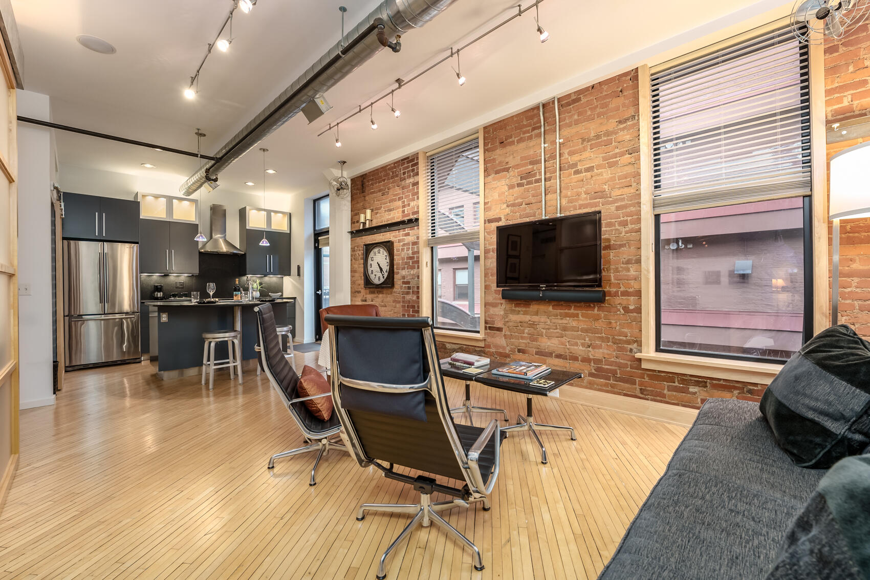 222 N Kalamazoo Mall Unit: 260