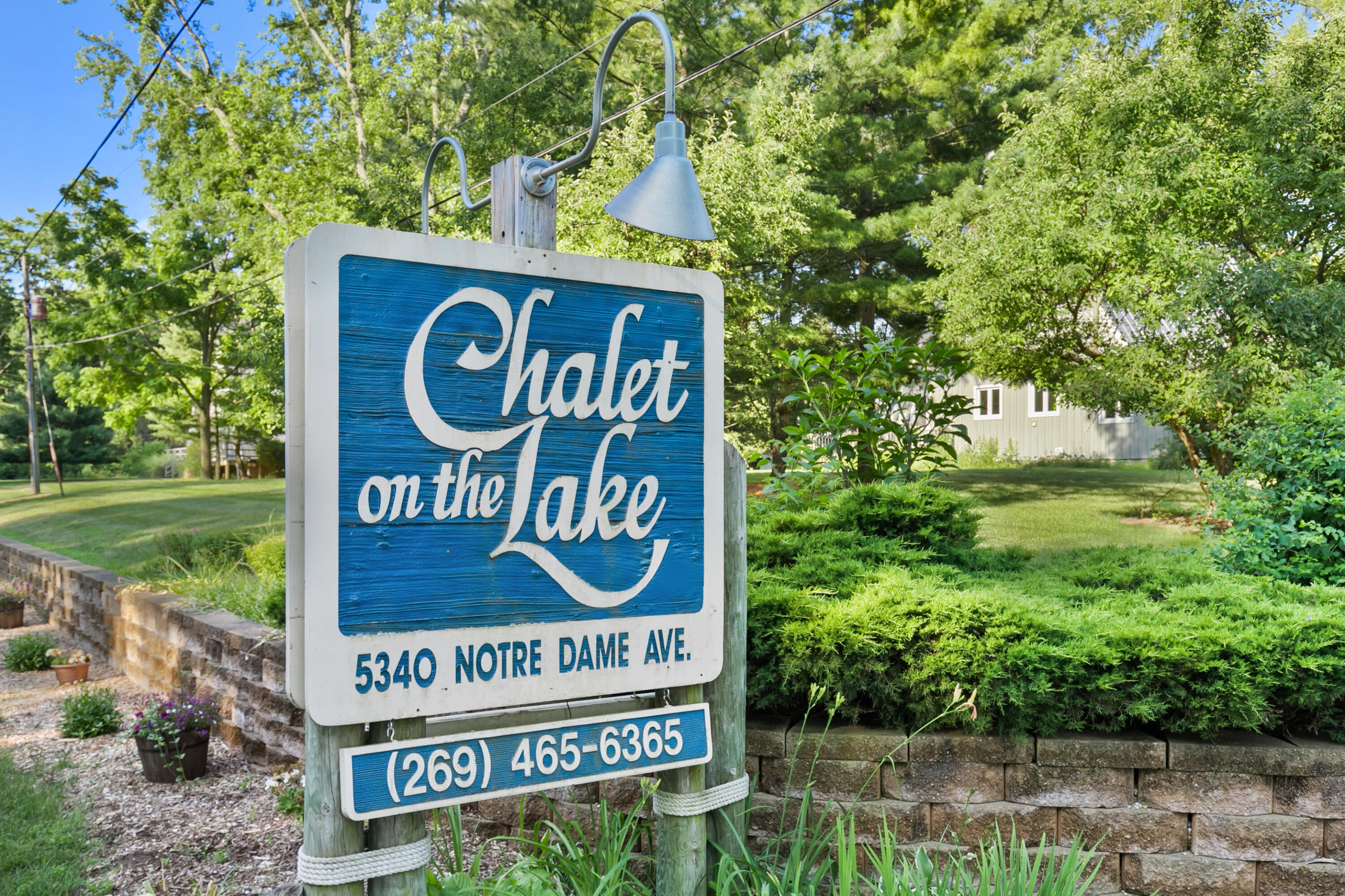 5340 Notre Dame Avenue, 101